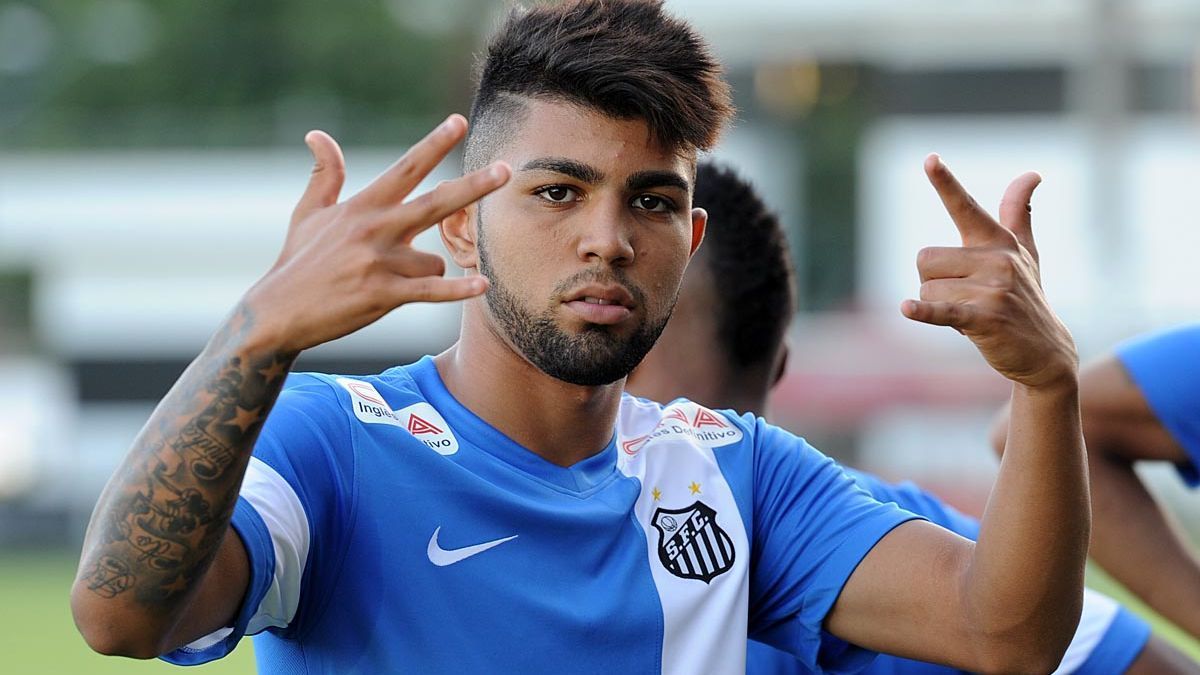 Presidente do Santos aguarda decisão de Gabigol sobre proposta para 2025