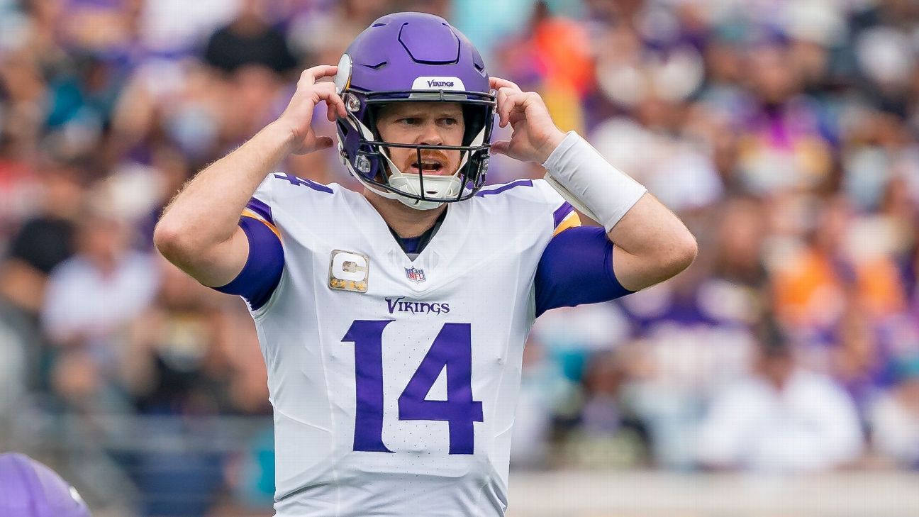 Vikings' conundrum: Sam Darnold's aggressiveness vs. INTs - ESPN