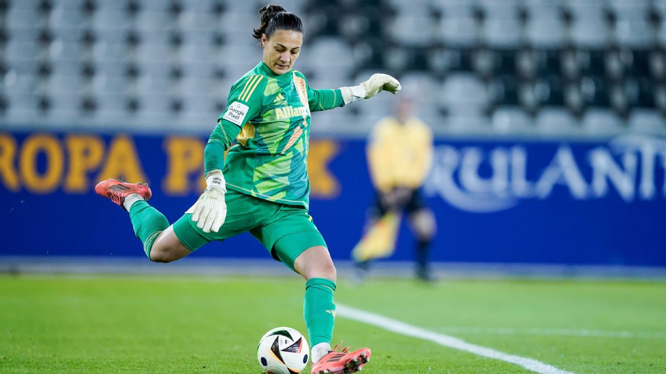 Bayern extend GK contract after cancer diagnosis