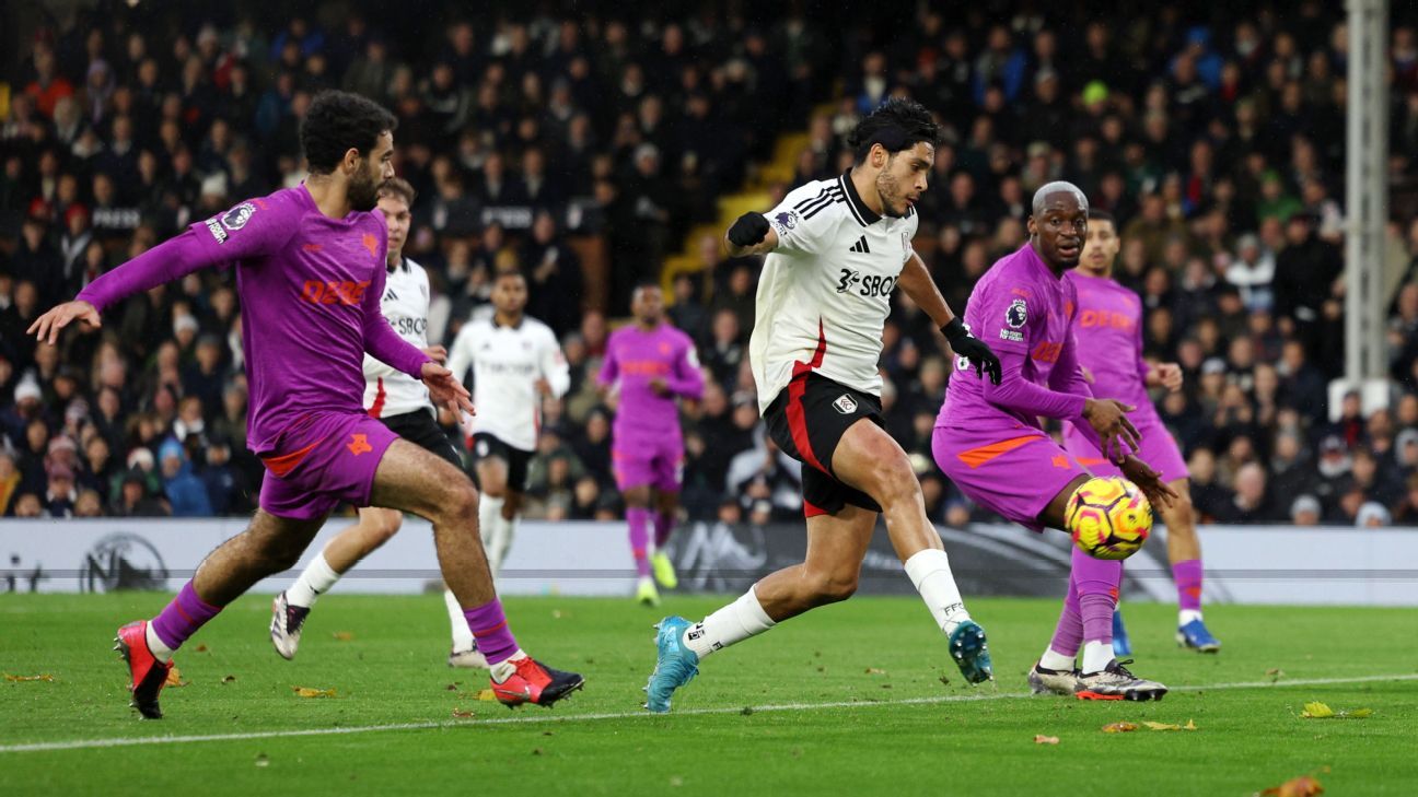 Raúl Jiménez was not fine against Wolves and Fulham lost by a landslide