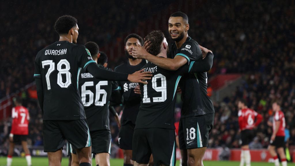 Liverpool reach Carabao Cup semis, Slot banned – ESPN