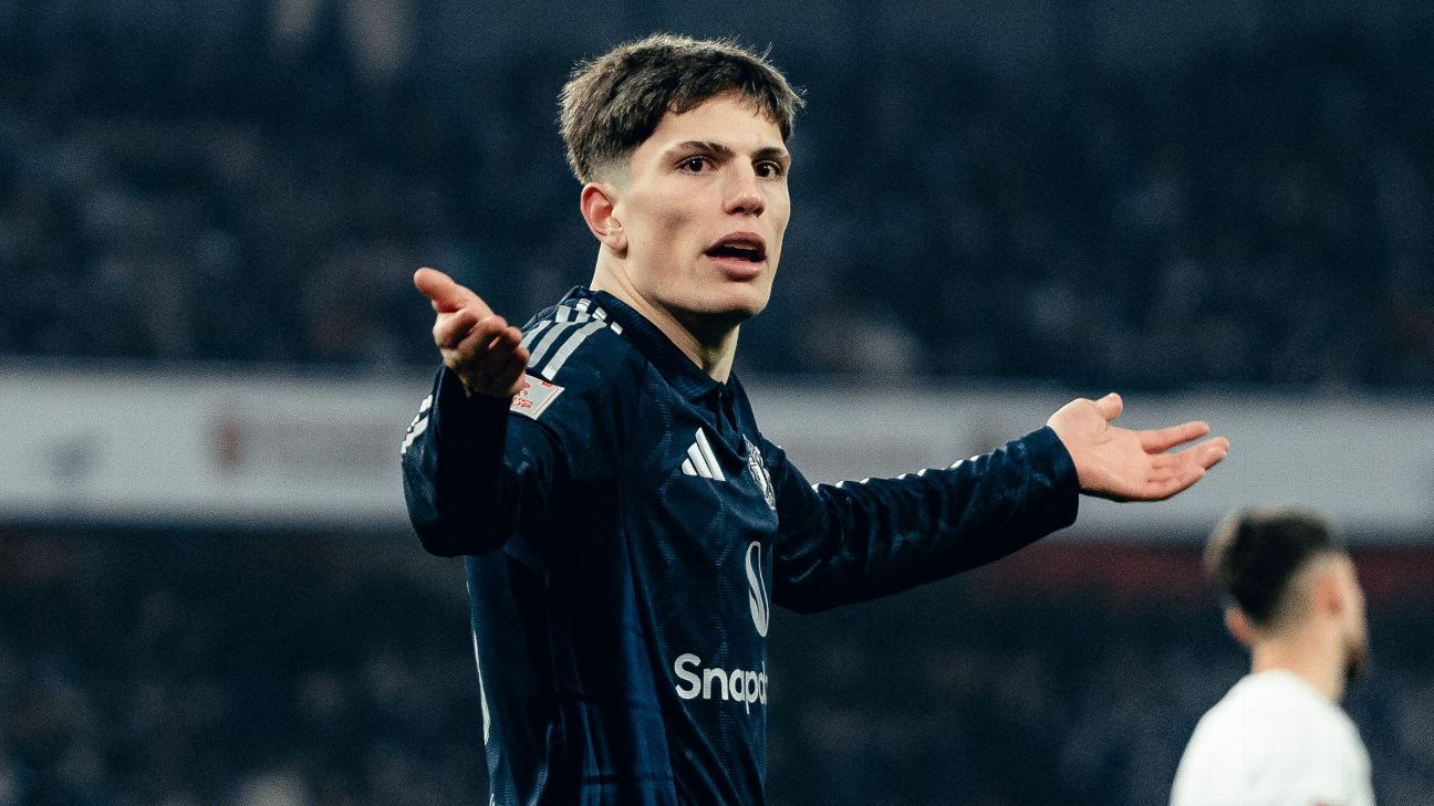 Transfer rumors, news: Napoli eye move for Man Utd's Garnacho