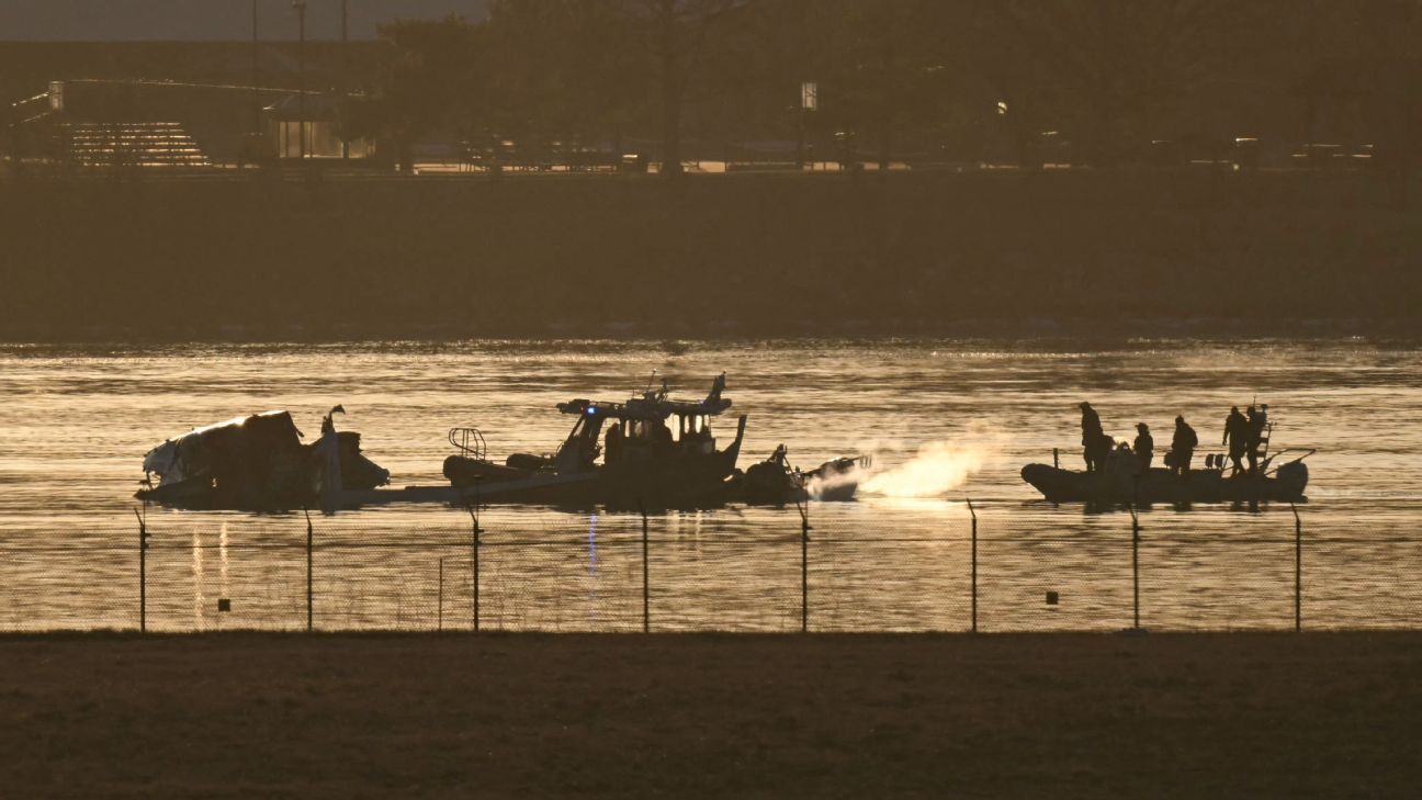 Figure skaters on airplane that crashed in Washington, D.C. - ESPN