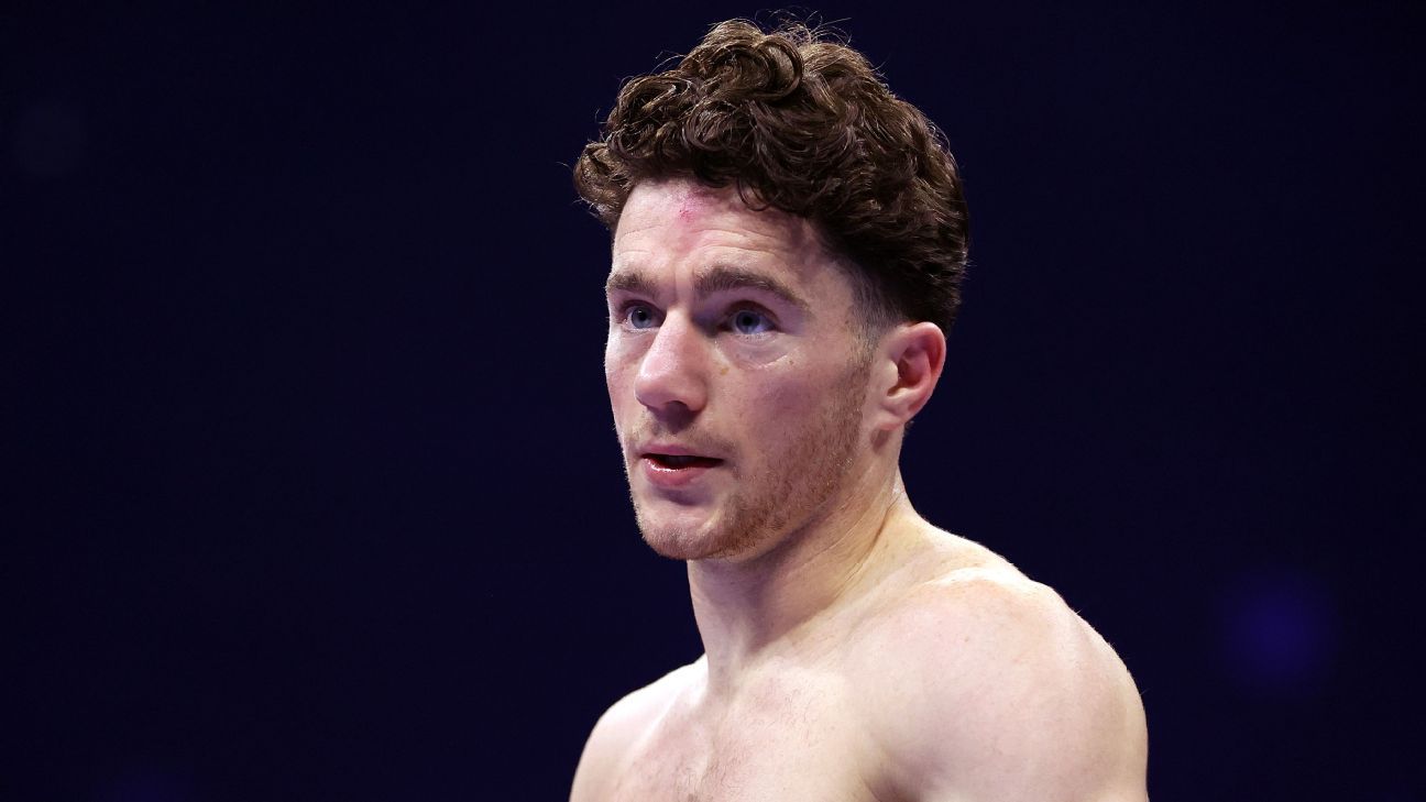 Irish boxer Cooney dies a week after title defeat