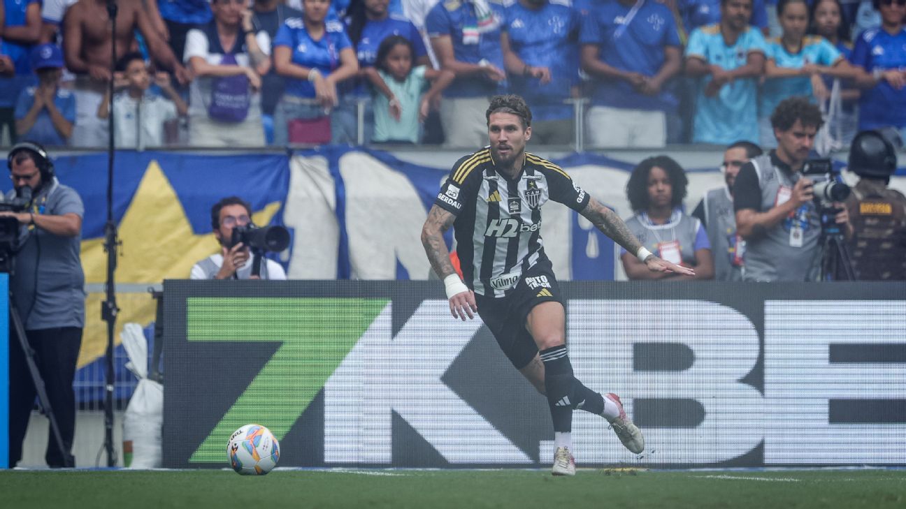 Lyanco responde se quis pisar em Dudu e ironiza expulsão de Gabigol: 'Levaram para o coração'