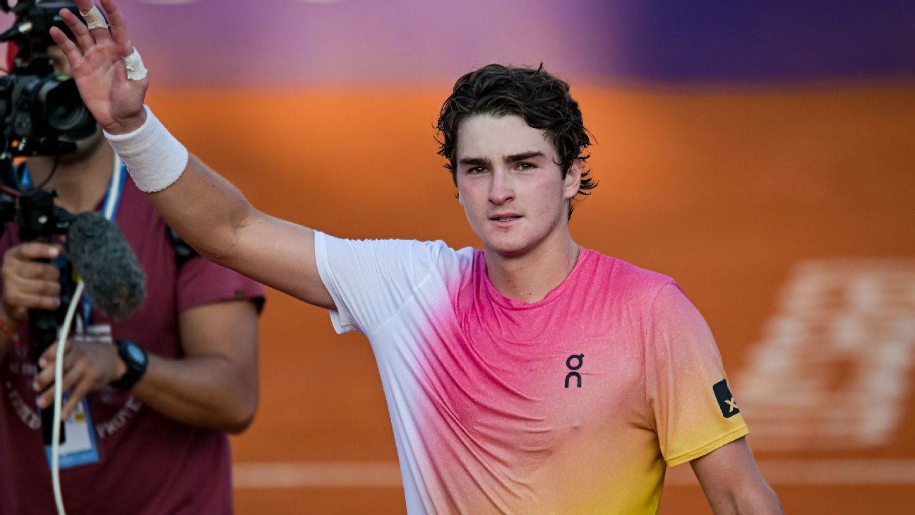 João Fonseca vira 'milionário' em premiações na carreira com título no ATP de Buenos Aires