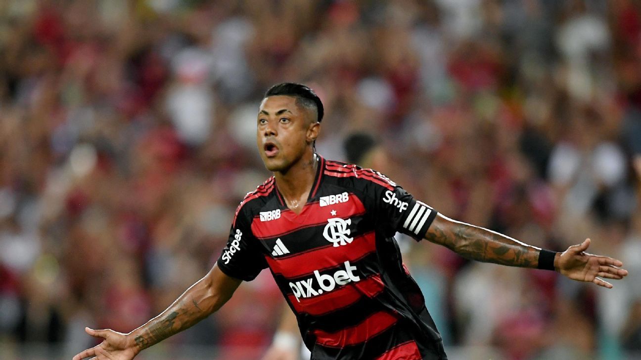 Flamengo vence Vasco e assegura vaga antecipada no Carioca.