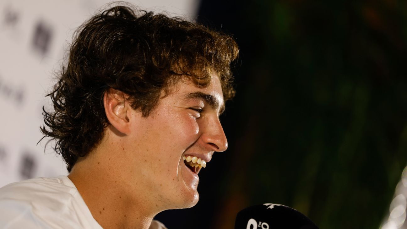 Federer, Nadal ou Djokovic? João Fonseca revela maior ídolo no tênis e aponta grande meta para 2025