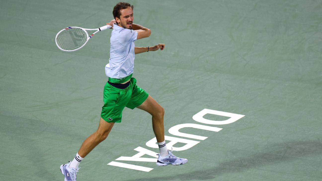 Medvedev advances to quarterfinals in Dubai