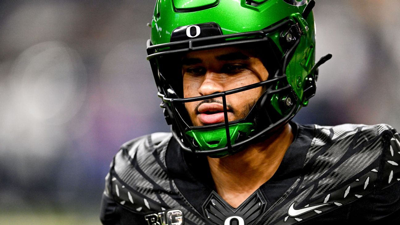 Oregon QB Dante Moore Opens Up About Mental Health Struggles