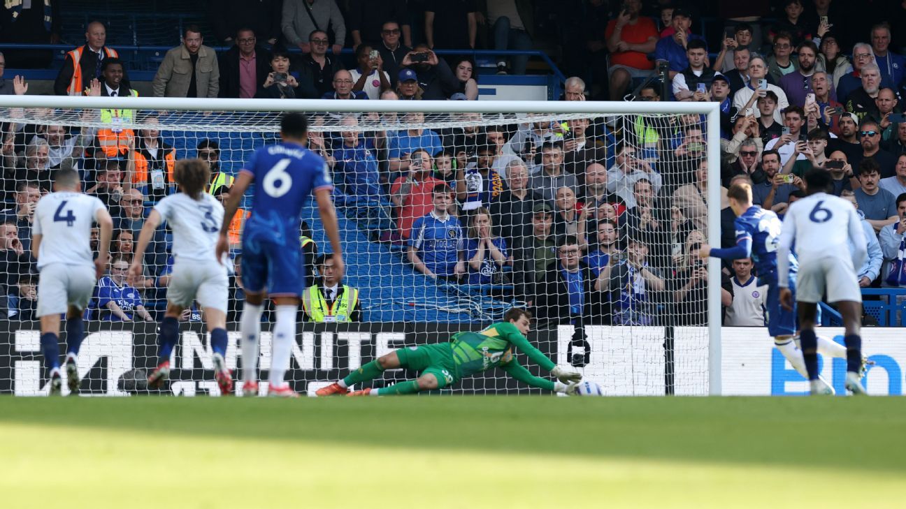 Unwell Palmer misses first pen, 100% record ends