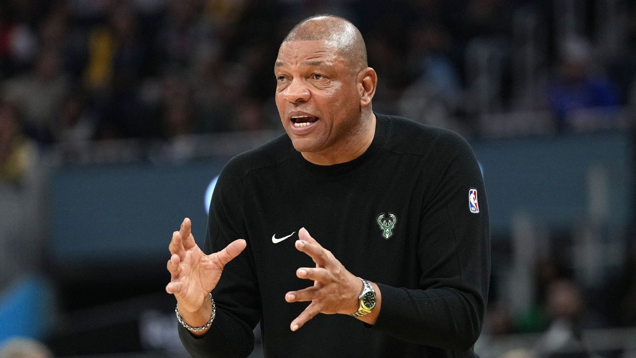 Bucks' Rivers, asked about future, talks missing his grandkids
