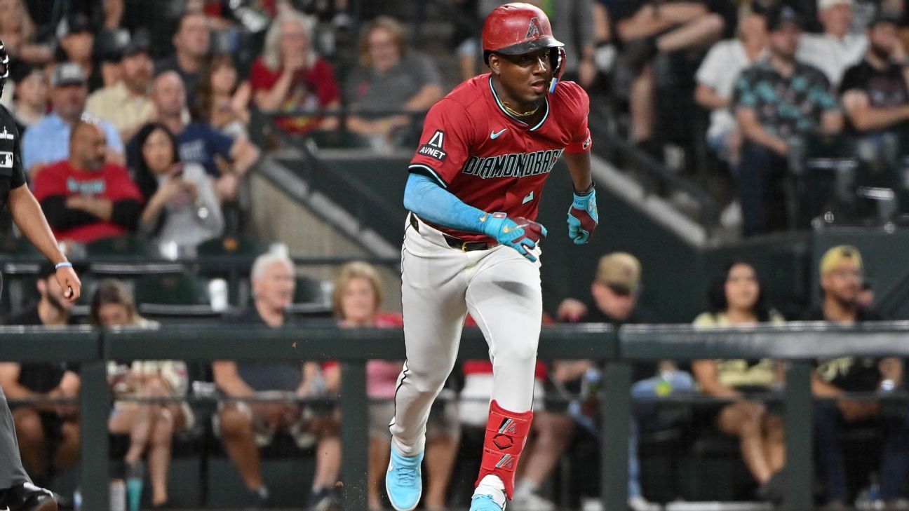 D-backs' Perdomo exits early with sore knee