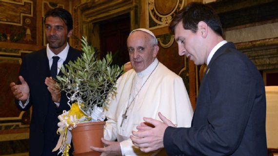 Messi left a meaning message to here the news of the death of pope Francis.