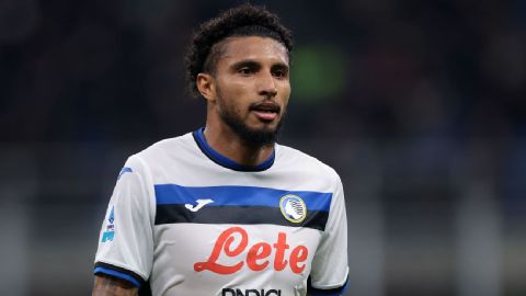 Transfer rumors, news: Man United, Atlético eye At.