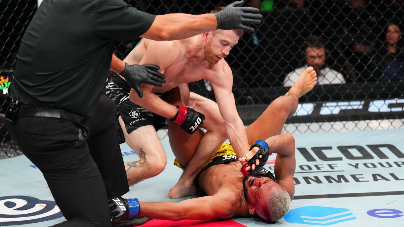 Sandhagen TKO’s Figueiredo, wants title shot next