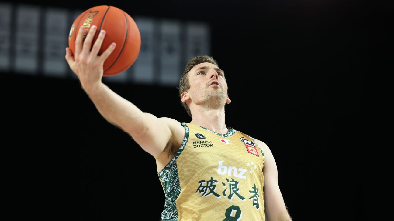 'I'm so lucky': McCarron retires from pro basketball