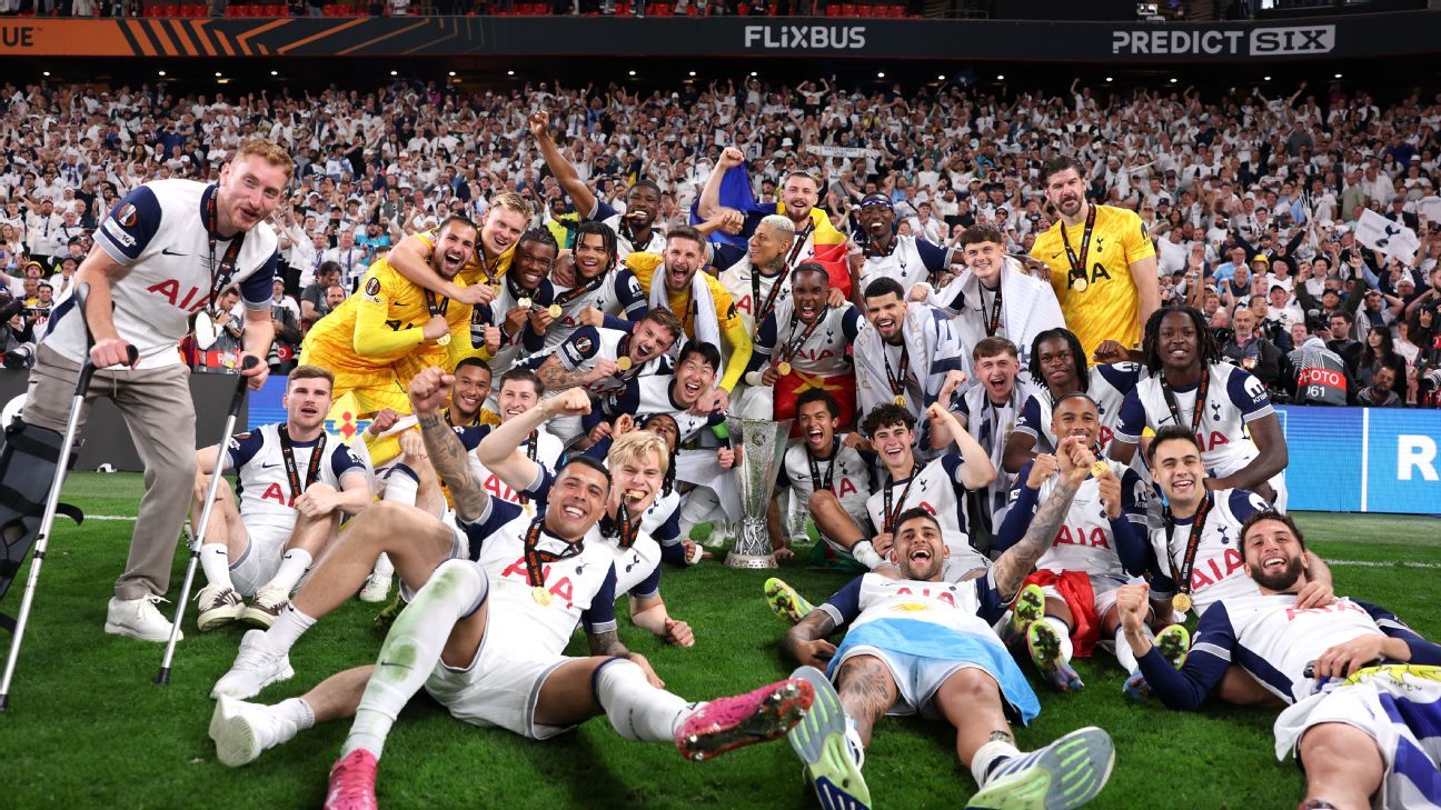 How Tottenham celebrated the end of their 17-year trophy drought