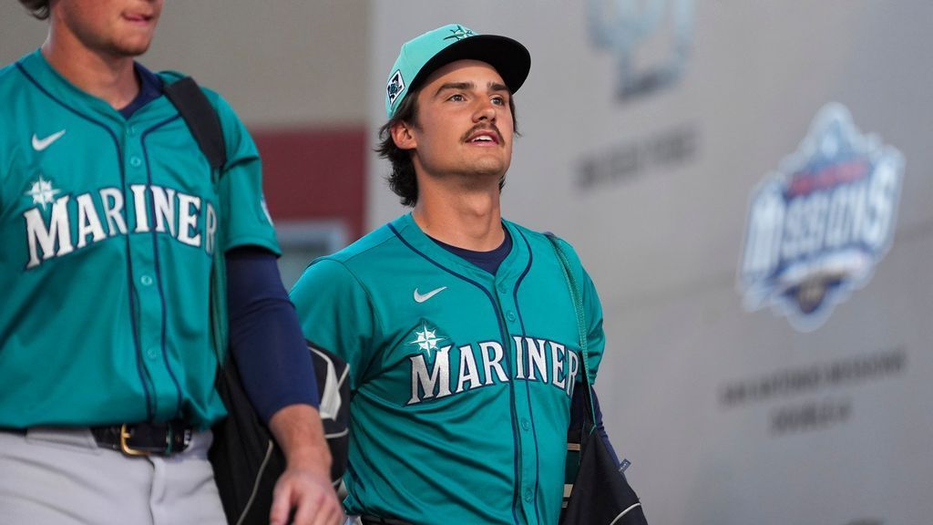 Mariners promote team’s No. 3 prospect Young