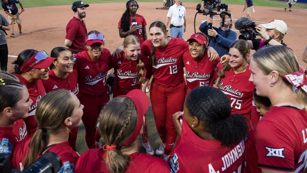 Texas Tech ends OU's reign to reach WCWS finals