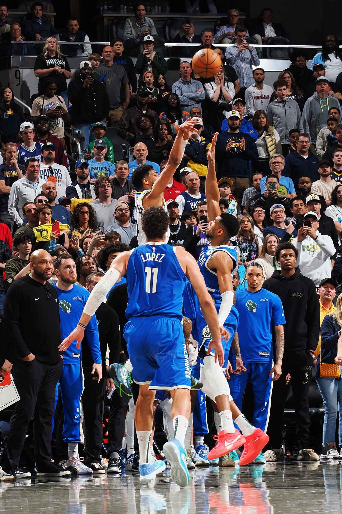 Tyrese Haliburton shooting a game-winning shot