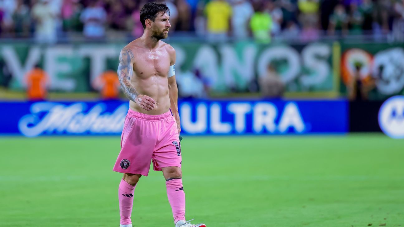 Como 'xingamento' de brincadeira rendeu abraço e camisa de Messi a Djalminha
