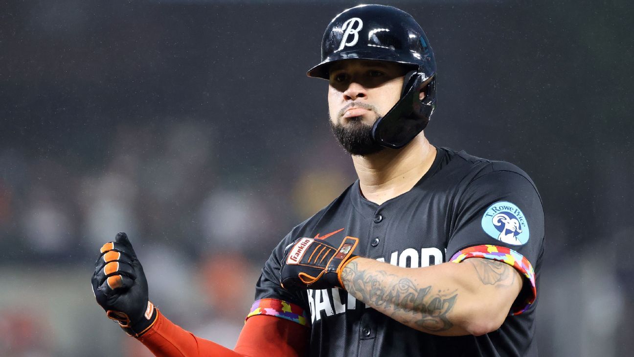 Orioles storm back from 6-0 hole, rout Rays 22-8