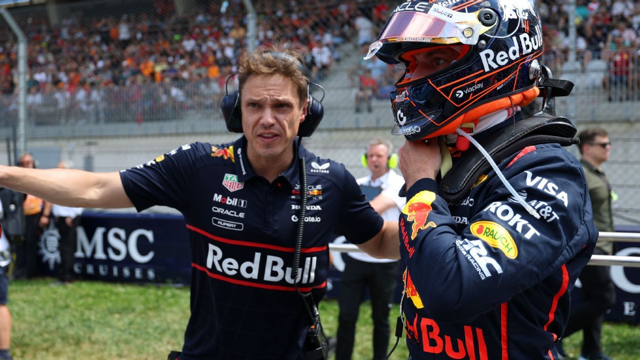 Verstappen taken out by Antonelli on first lap