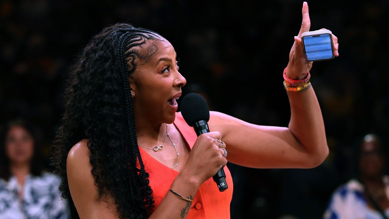 Sparks raise 'proud' Parker's jersey to rafters