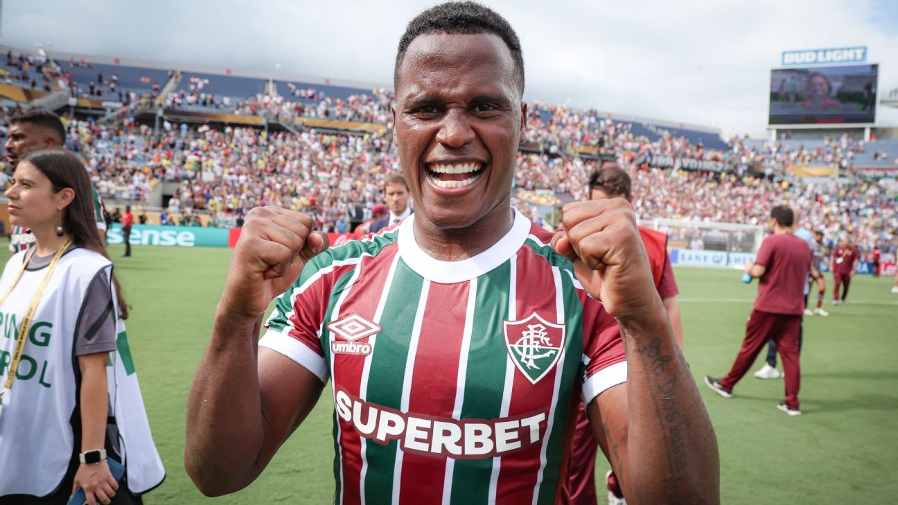 Arias vê Flu perto do 'maior feito da história de um sul-americano' e é sincero sobre apelido de 'Pelé colombiano'