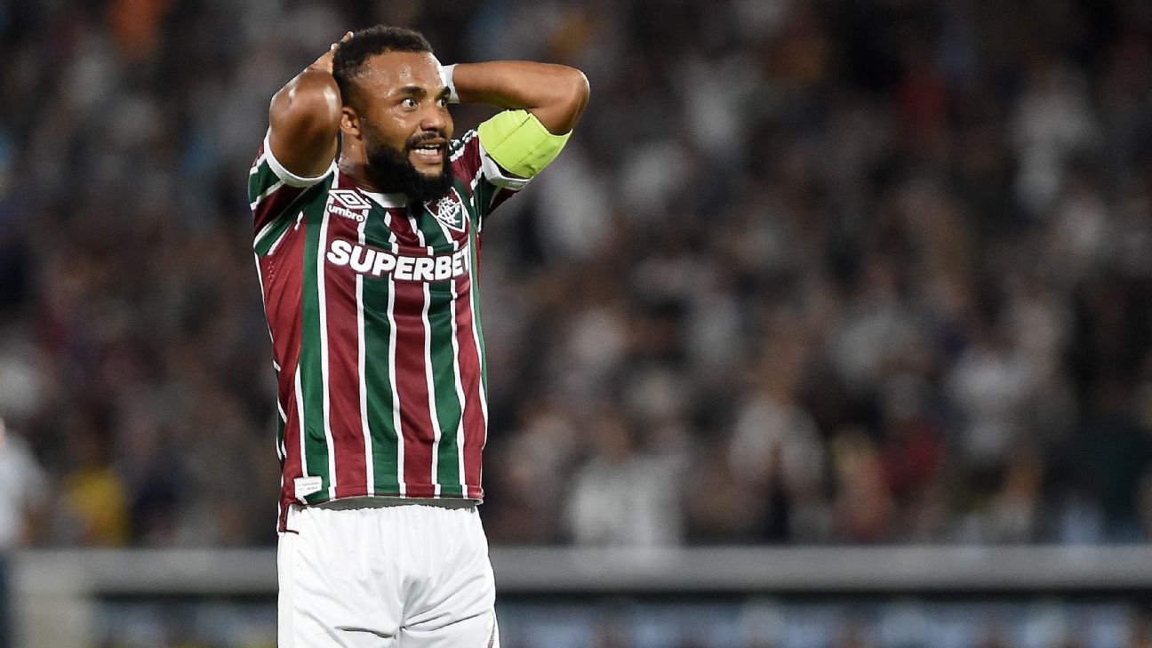 Samuel Xavier cobra reação do Fluminense: 'Não pode ter três jogos no Maracanã e três derrotas'