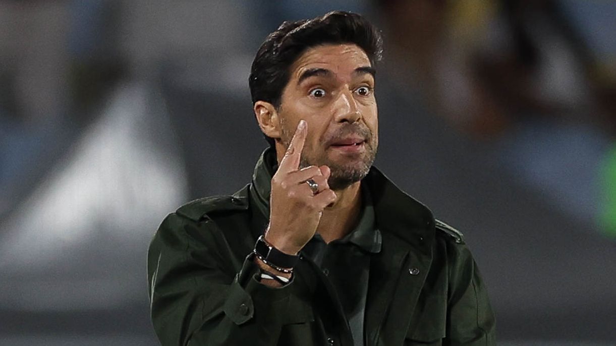 Abel critica torcida do Fluminense por vaias em derrota para o Palmeiras