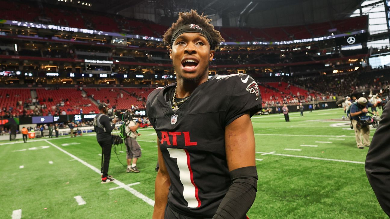 Falcons' Mooney says he'll be a game-time call