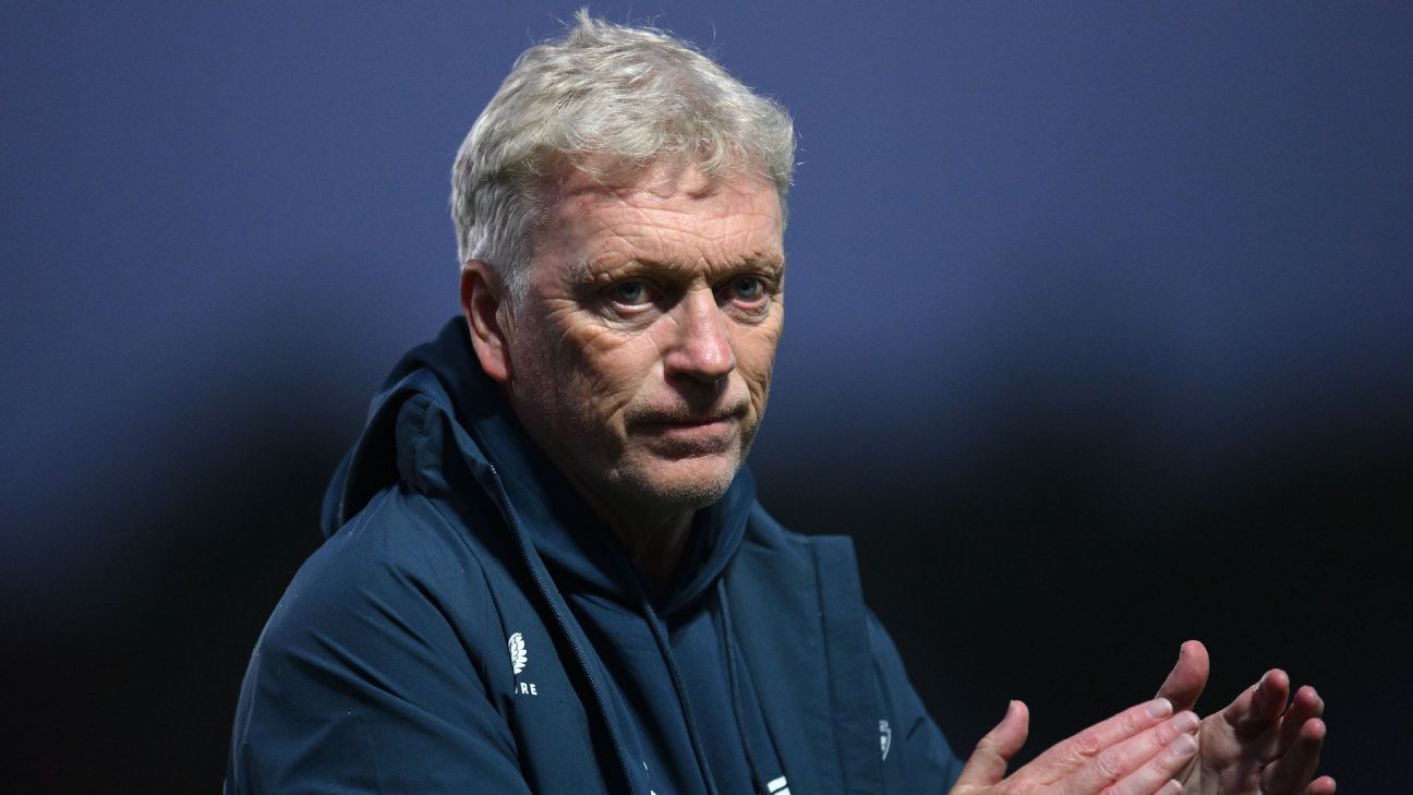 David Moyes is frustrated by Everton's lack of summer signings.