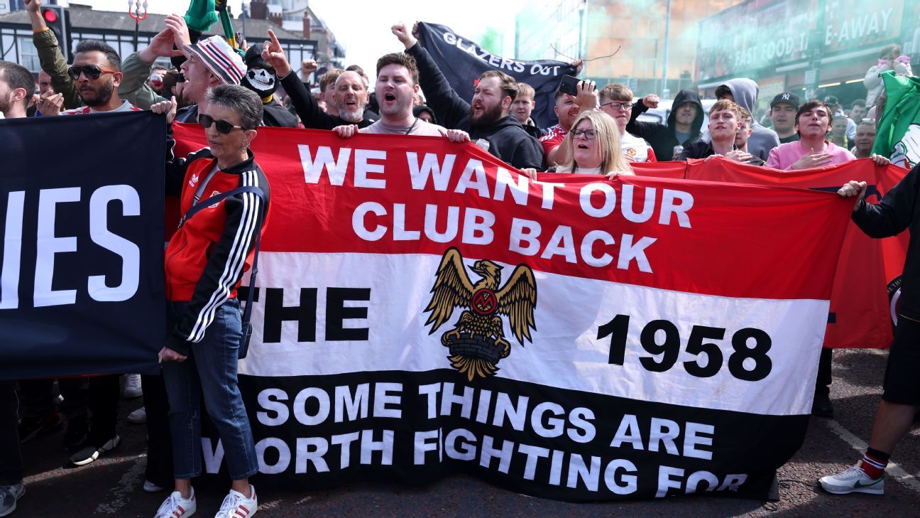 Aficionados del Manchester United protestarán contra los Glazer y Sir Jim Ratcliffe el día inaugural de la temporada.