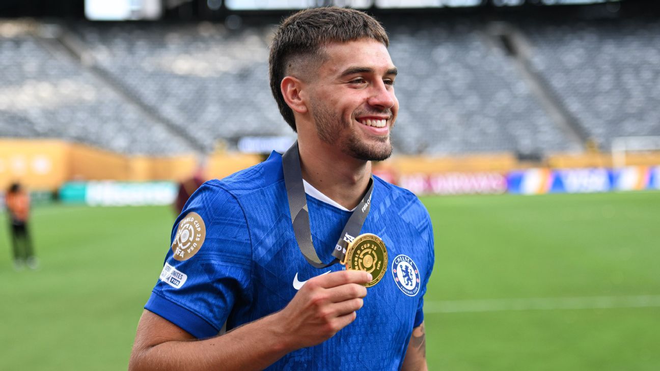 Chelsea Youngster Marc Guiu Seals Season-Long Loan to Sunderland: A Boost for Tony Mowbray's Black Cats?