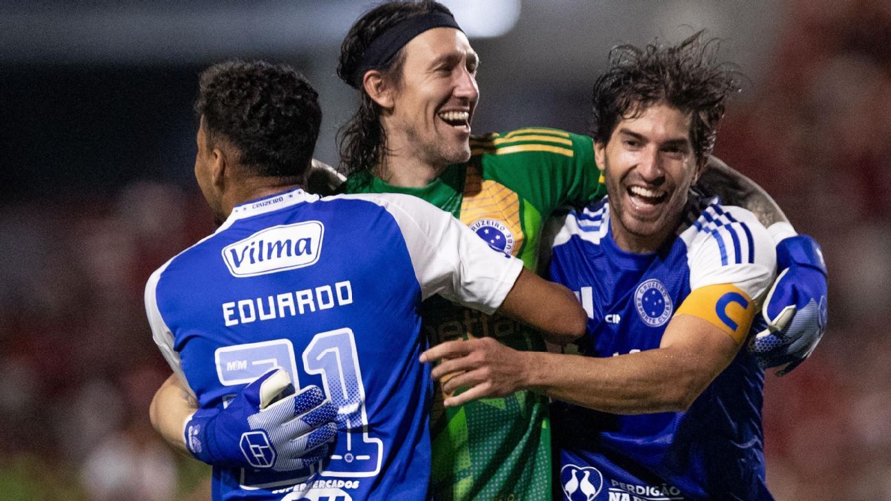 Cássio exalta apoio após ser herói na Copa do Brasil pelo Cruzeiro