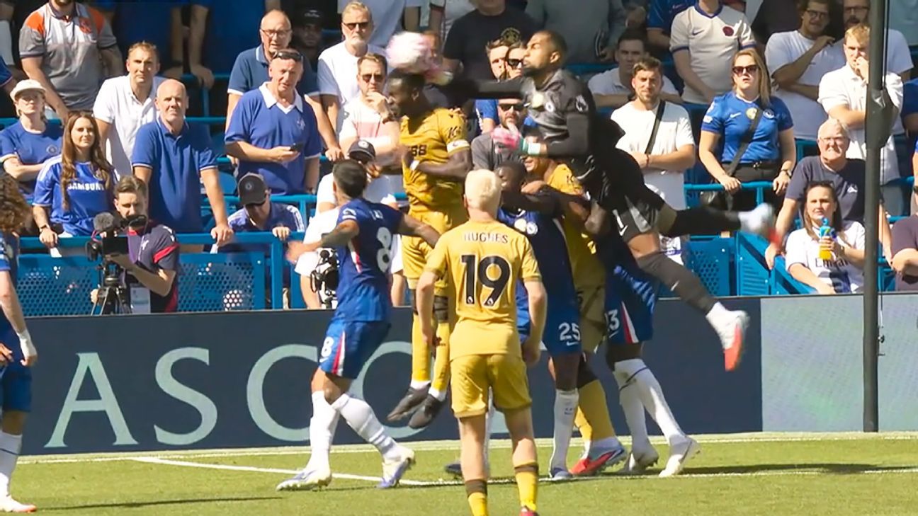 VAR in the Premier: Eze disallowed, Senesi, ¿red card? Controversies and analysis.
