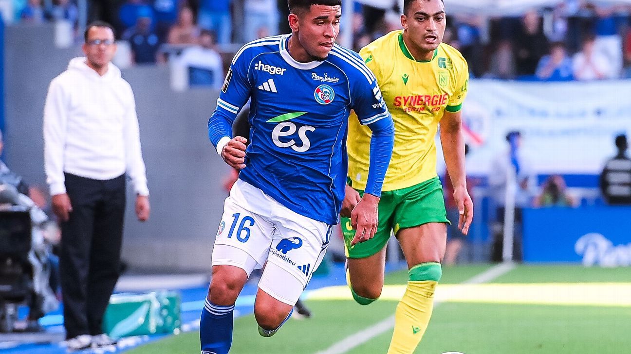 Así Llega Kendry Páez, la Joya de Ecuador Que Se S...