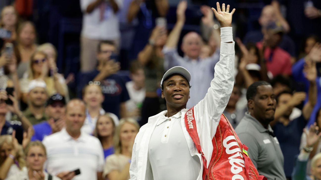 Venus shines in US Open return despite 3-set loss