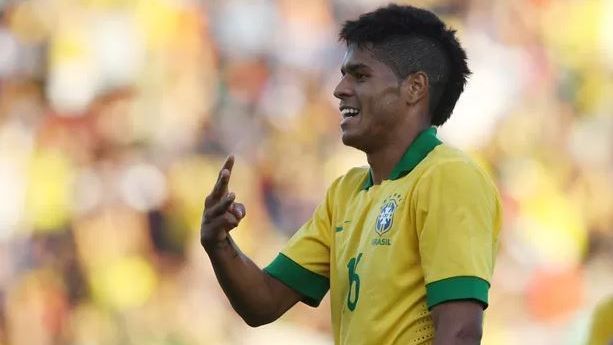 A Amarelinha e o Sonho Que Pulsa: Uma Lição de Garra no Futebol Brasileiro