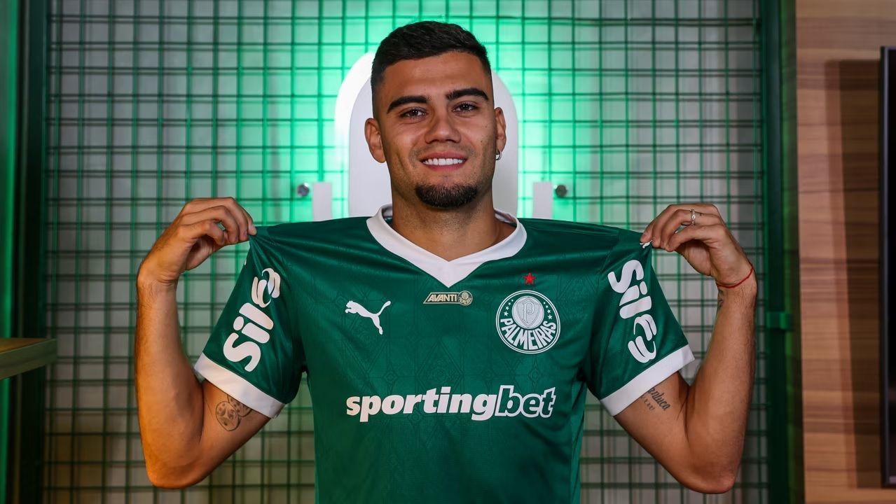 Andreas Pereira Vira a Página e Manda Recado Indireto à Nação