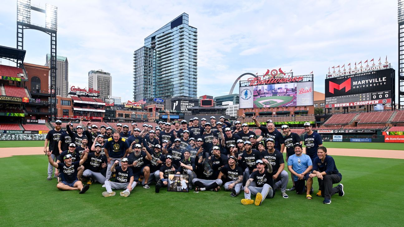 Brewers celebran título divisional, pero se sienten "underdogs" en playoffs