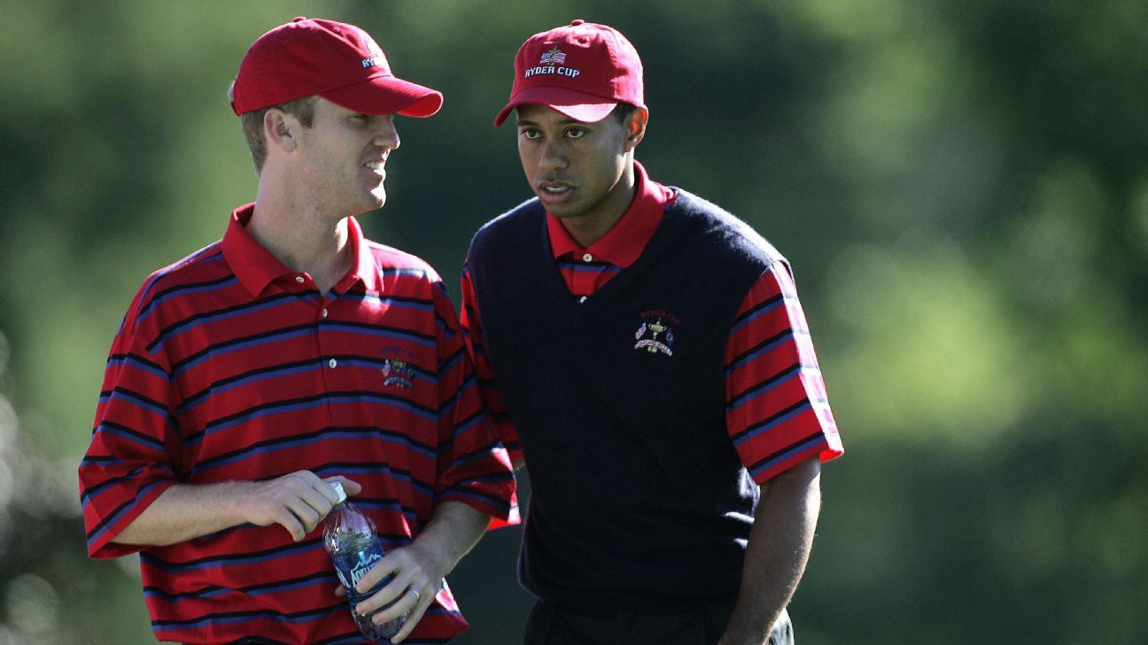 Chris Riley y Tiger Woods en Ryder Cup 2004