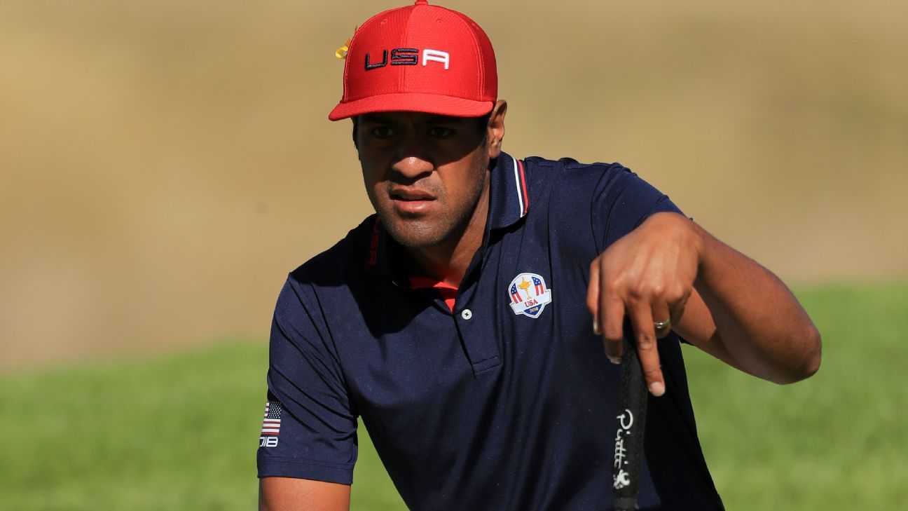 Equipo USA Ryder Cup 2018, día tres con rojo y azul