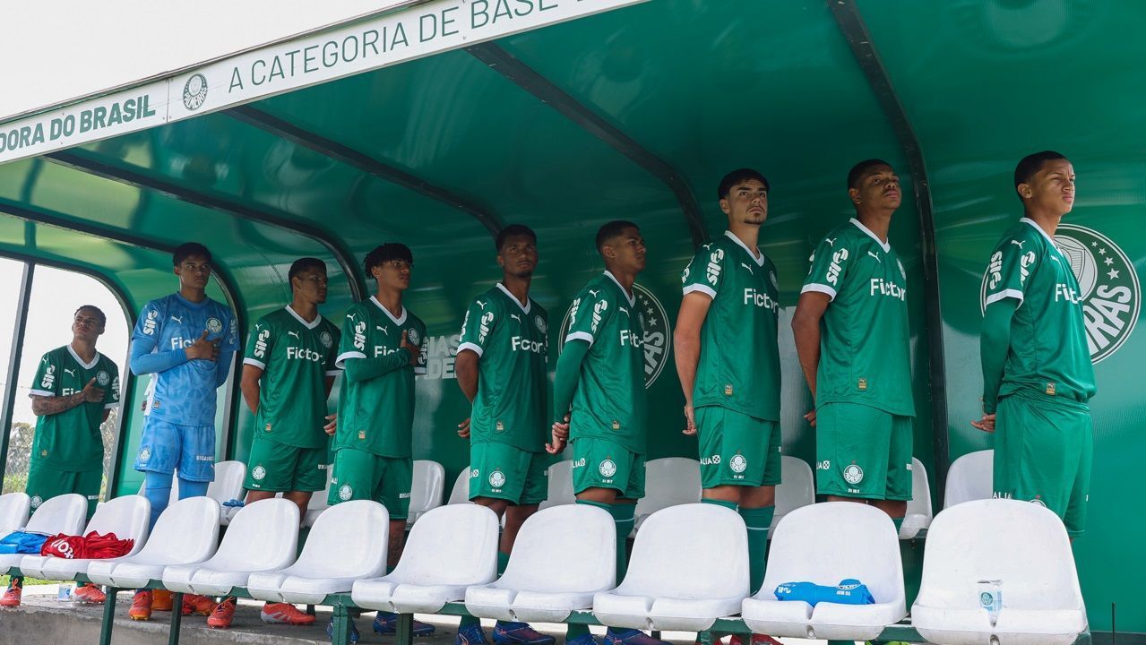 Palmeiras afasta elenco sub-17