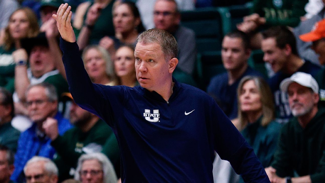 Sources: Cincinnati to hire Utah State's Calhoun