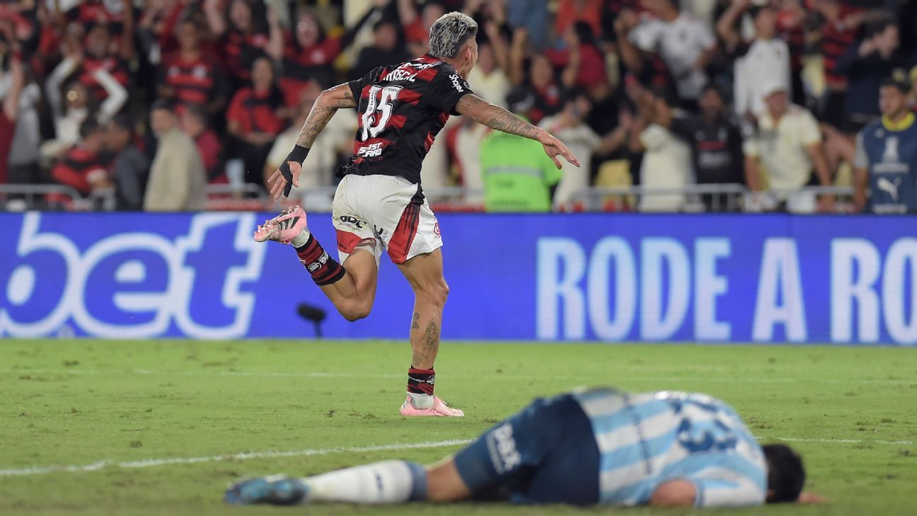 Flamengo vence Racing com gol chorado de Carrascal no fim e fica a um empate da final da Libertadores