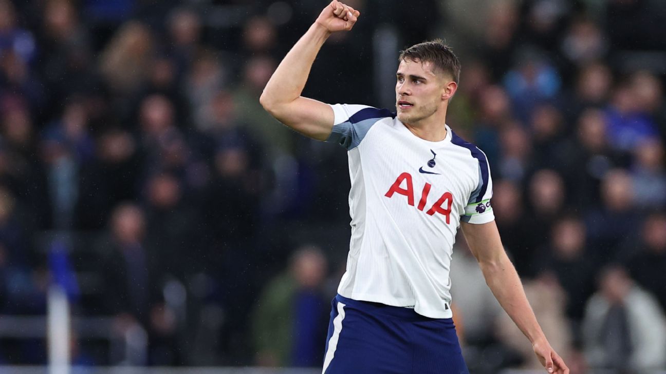 Everton 0-3 Tottenham: Van de Ven, Spurs set-piece strength hands hosts first home loss - ESPN United Kingdom Everton 0-3 Tottenham: Van de Ven, Spurs set-piece strength hands hosts first home loss - ESPN United Kingdom