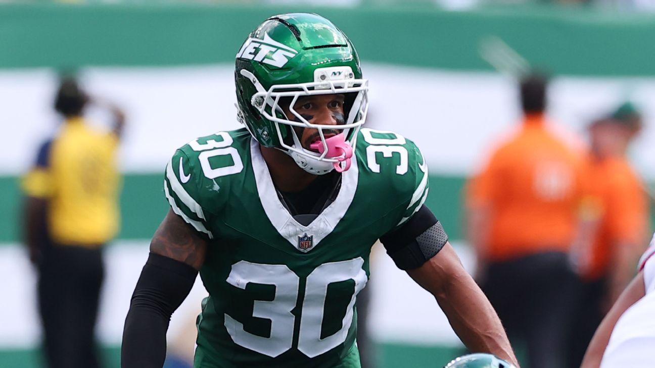 Sources: Carter to Philly, Metchie to Jets in trade